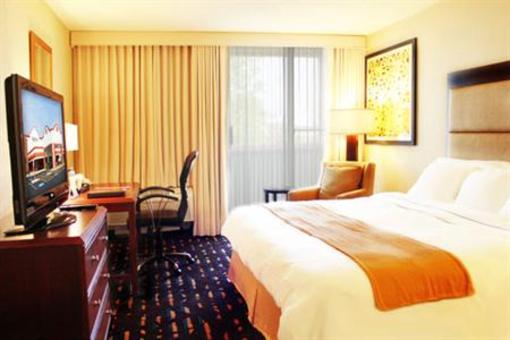 фото отеля Radisson Hotel Chicago O'Hare