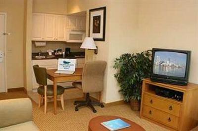 фото отеля Homewood Suites Miami-Airport / Blue Lagoon