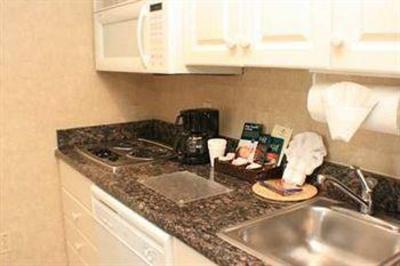 фото отеля Homewood Suites Miami-Airport / Blue Lagoon