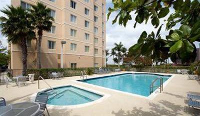 фото отеля Homewood Suites Miami-Airport / Blue Lagoon