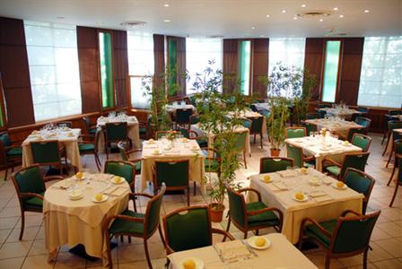 фото отеля Holiday Inn Milan Assago