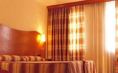 фото отеля Hotel Aristol
