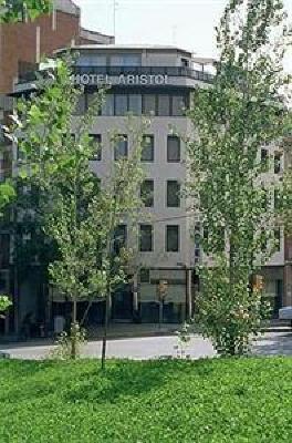 фото отеля Hotel Aristol