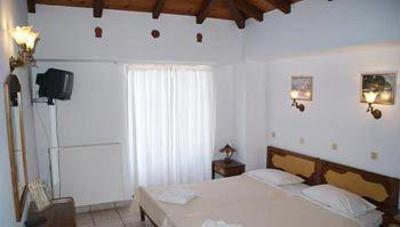 фото отеля Petrino Guesthouse Monemvasia