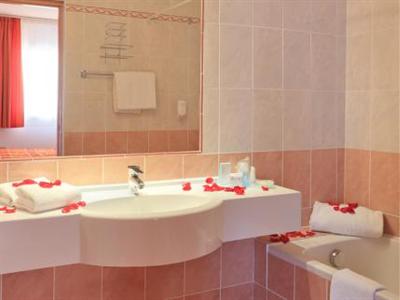 фото отеля Quality Hotel Menton Mediterranee