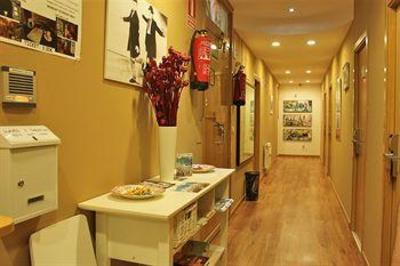 фото отеля Hostal Art Madrid