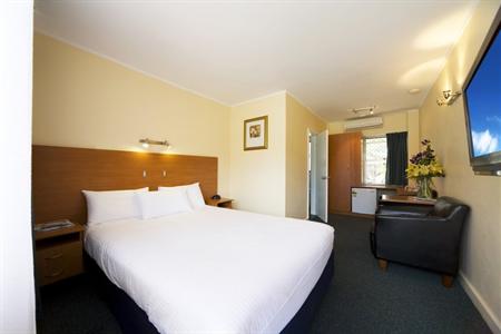 фото отеля BEST WESTERN Motel Monaro