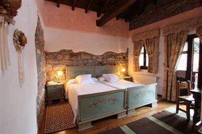 фото отеля Casona D'Alevia Hotel Penamellera Baja