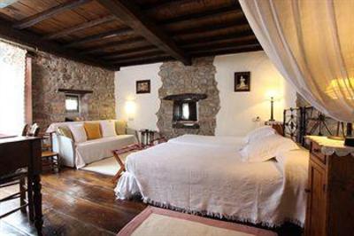 фото отеля Casona D'Alevia Hotel Penamellera Baja