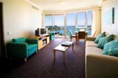 фото отеля Outrigger Twin Towns Resort