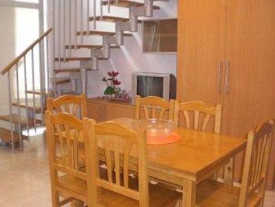 фото отеля Enginy Apartments Figueres