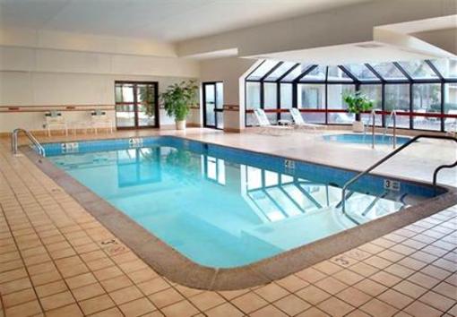фото отеля Courtyard by Marriott New Haven Wallingford