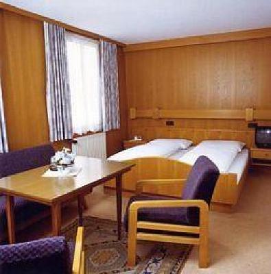 фото отеля Hotel Garni Helvetia