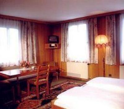 фото отеля Hotel Garni Helvetia