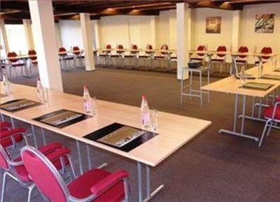 фото отеля Quality Hotel Le Cervolan Chambery - Voglans