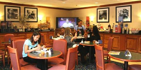 фото отеля Hampton Inn Springfield (Virginia)
