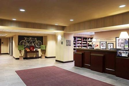 фото отеля Hampton Inn & Suites Marshalltown