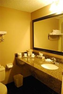 фото отеля Quality Inn West Harvest