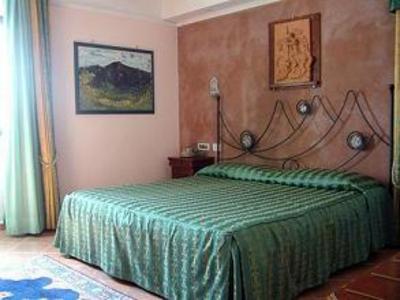 фото отеля Emmaus - Albergo del bosco