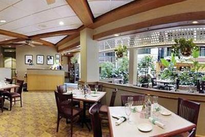 фото отеля Embassy Suites Hotel Chicago - Schaumburg / Woodfield
