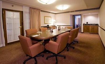 фото отеля Embassy Suites Hotel Chicago - Schaumburg / Woodfield