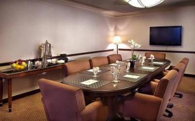 фото отеля Embassy Suites Hotel Chicago - Schaumburg / Woodfield