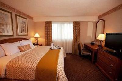 фото отеля Embassy Suites Hotel Chicago - Schaumburg / Woodfield