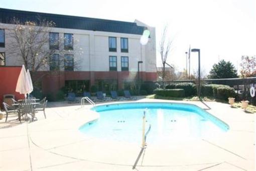 фото отеля Hampton Inn - University