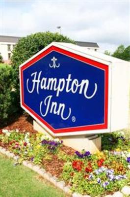 фото отеля Hampton Inn - University