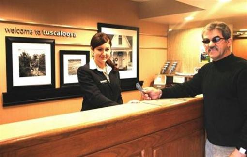 фото отеля Hampton Inn - University