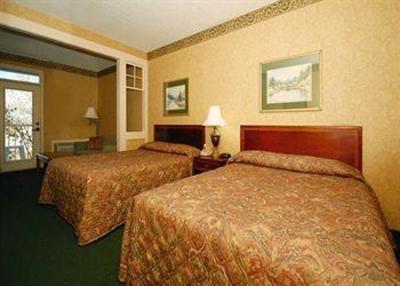 фото отеля Clarion Inn Willow River