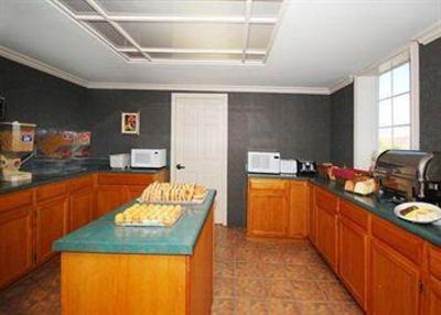 фото отеля Clarion Inn Willow River