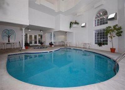 фото отеля Clarion Inn Willow River
