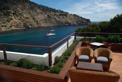 фото отеля Fiesta Hotel Cala Llonga