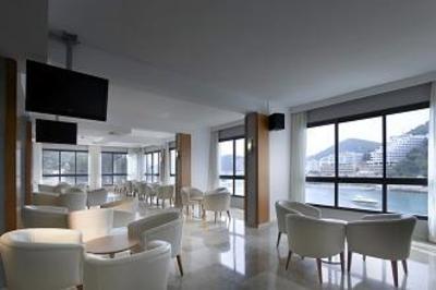 фото отеля Fiesta Hotel Cala Llonga