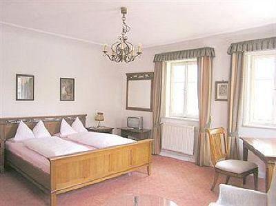 фото отеля Burghotel