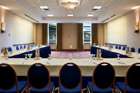фото отеля Hilton Omaha