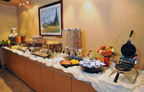 фото отеля BEST WESTERN PLUS Denham Inn & Suites