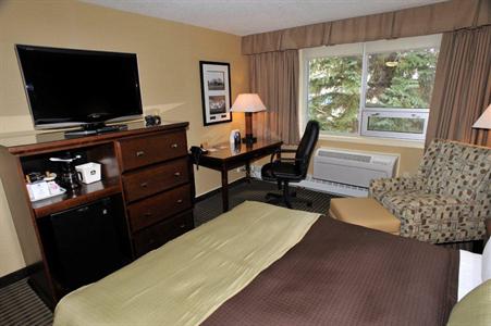 фото отеля BEST WESTERN PLUS Denham Inn & Suites