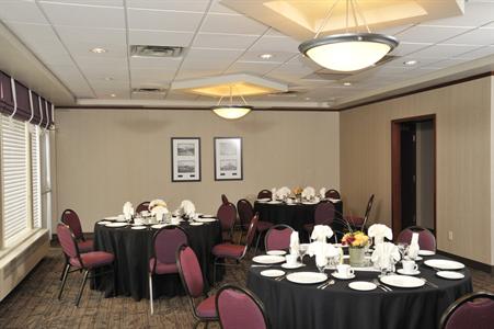 фото отеля BEST WESTERN PLUS Denham Inn & Suites