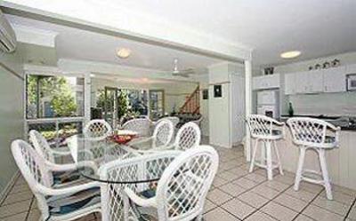 фото отеля Coral Beach Noosa Resort