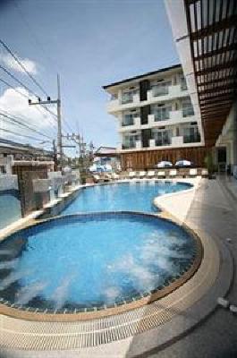 фото отеля First Residence Hotel