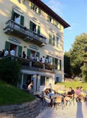 фото отеля Ostello di Verbania