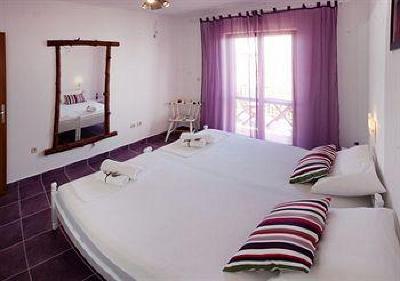фото отеля Apartments and Rooms Bonkan Hvar