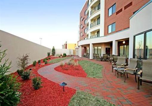 фото отеля Courtyard Greensboro Airport