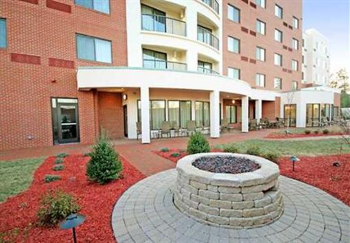 фото отеля Courtyard Greensboro Airport