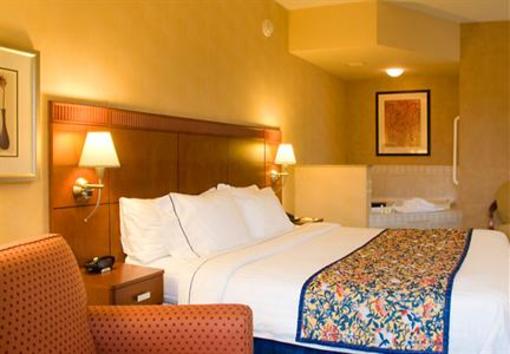 фото отеля Courtyard by Marriott Madison West/Middleton