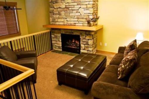 фото отеля Pinnacle Ridge Chalets