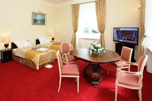 фото отеля Hotel Dwór Sójki