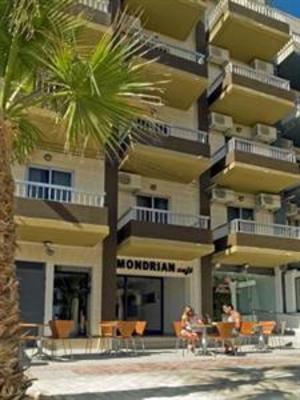 фото отеля Qawra Point Holiday Complex